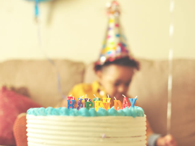 Buffet infantil ou quintal de casa, onde fazer a festa do seu filho(a)