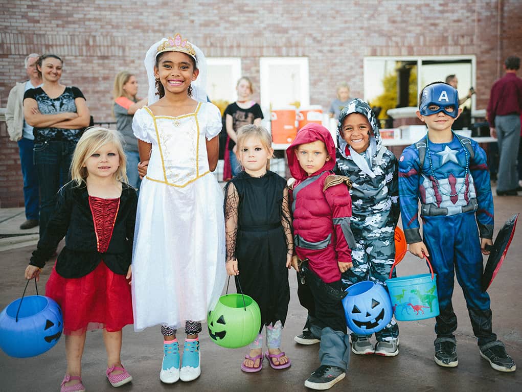 brincadeiras diferentes para animar o halloween